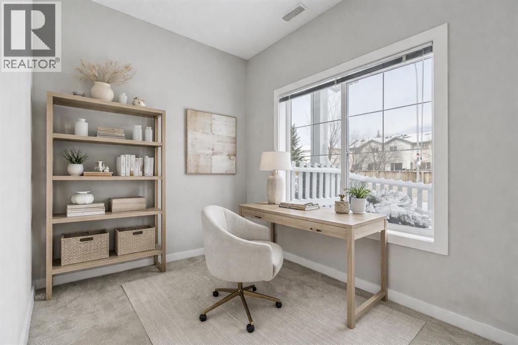 2506 Jumping Pound Common, Cochrane, Alberta  T4C 2L1 - Photo 4 - A2297101