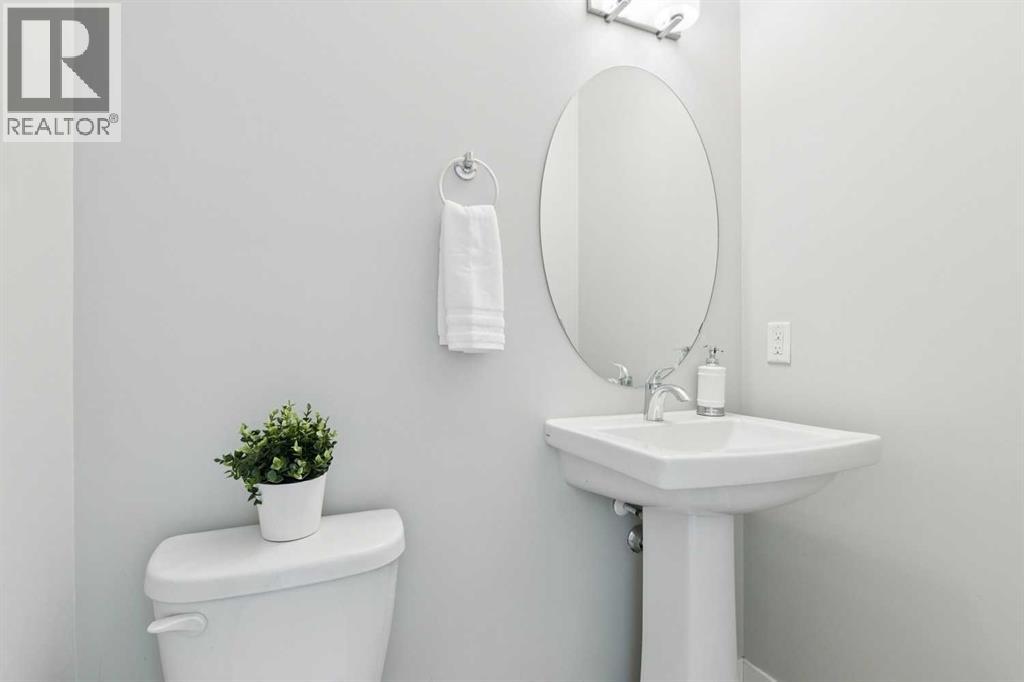 2506 Jumping Pound Common, Cochrane, Alberta  T4C 2L1 - Photo 5 - A2297101