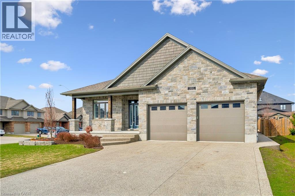 120 Village Road, Wellesley, Ontario N0B 2T0 - Photo 3 - 40805053