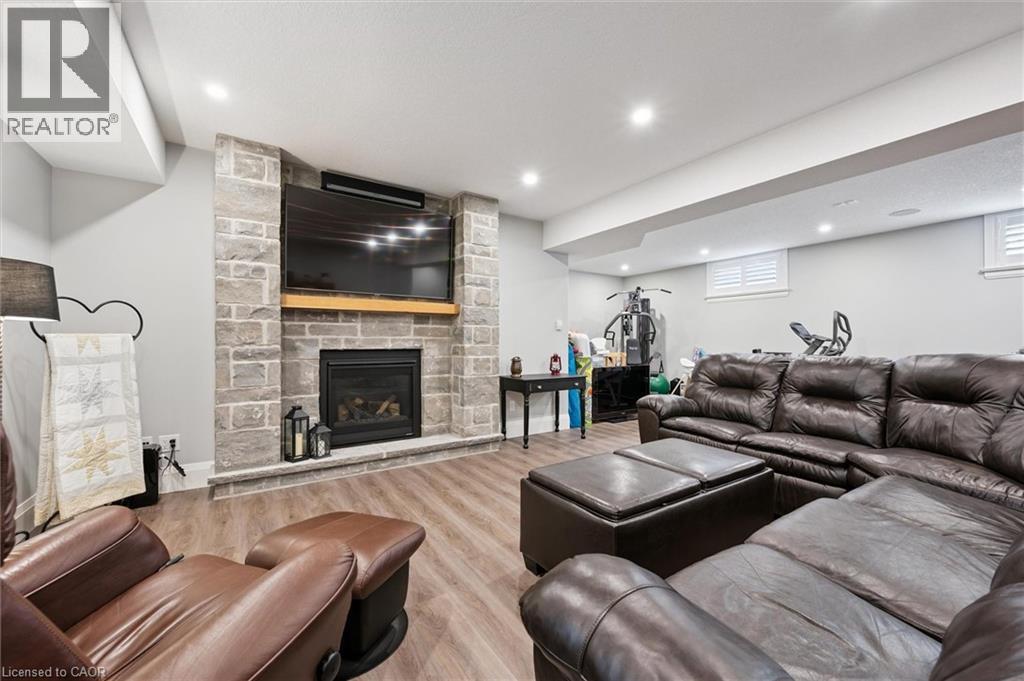 120 Village Road, Wellesley, Ontario N0B 2T0 - Photo 37 - 40805053