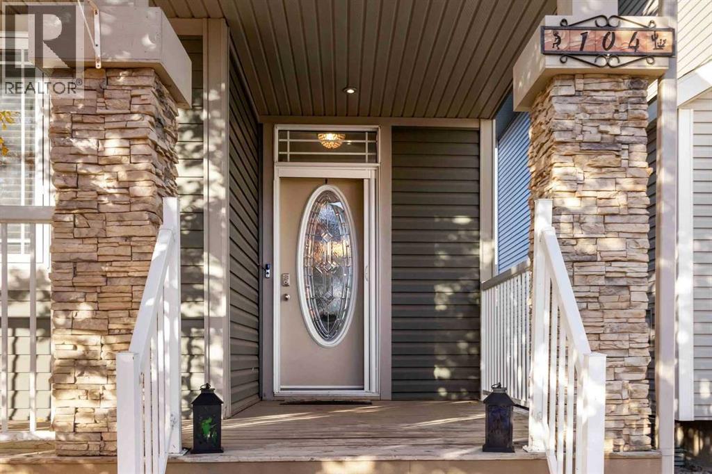 104 Collicott Drive, Fort Mcmurray, Alberta  T9K 2W8 - Photo 1 - A2266073