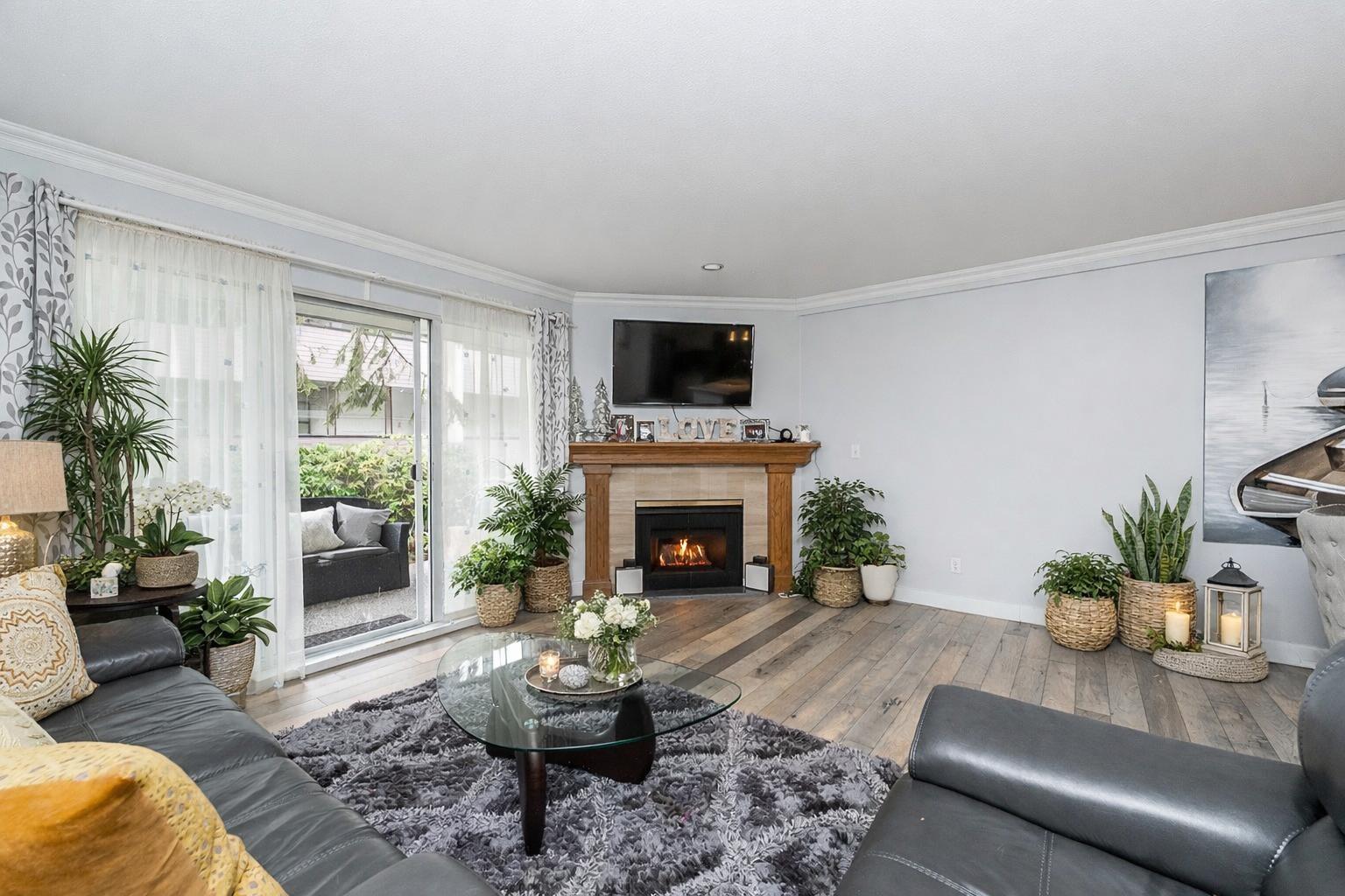 104 1441 Blackwood Street, White Rock, British Columbia  V4B 3V6 - Photo 4 - R3112172