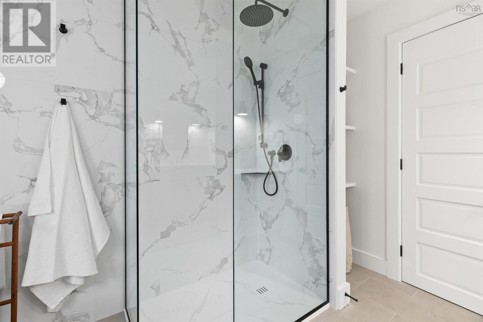 5968 Campbell Drive, Halifax, Nova Scotia  B3H 1E3 - Photo 31 - 202607638