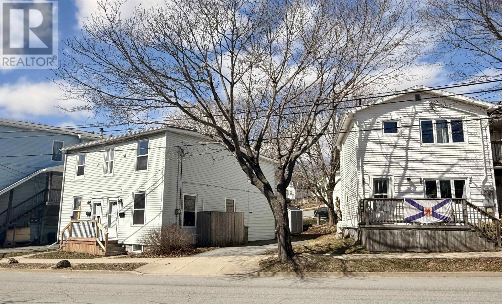 327 Portland Street, Dartmouth, Nova Scotia  B2Y 1K5 - Photo 2 - 202607637