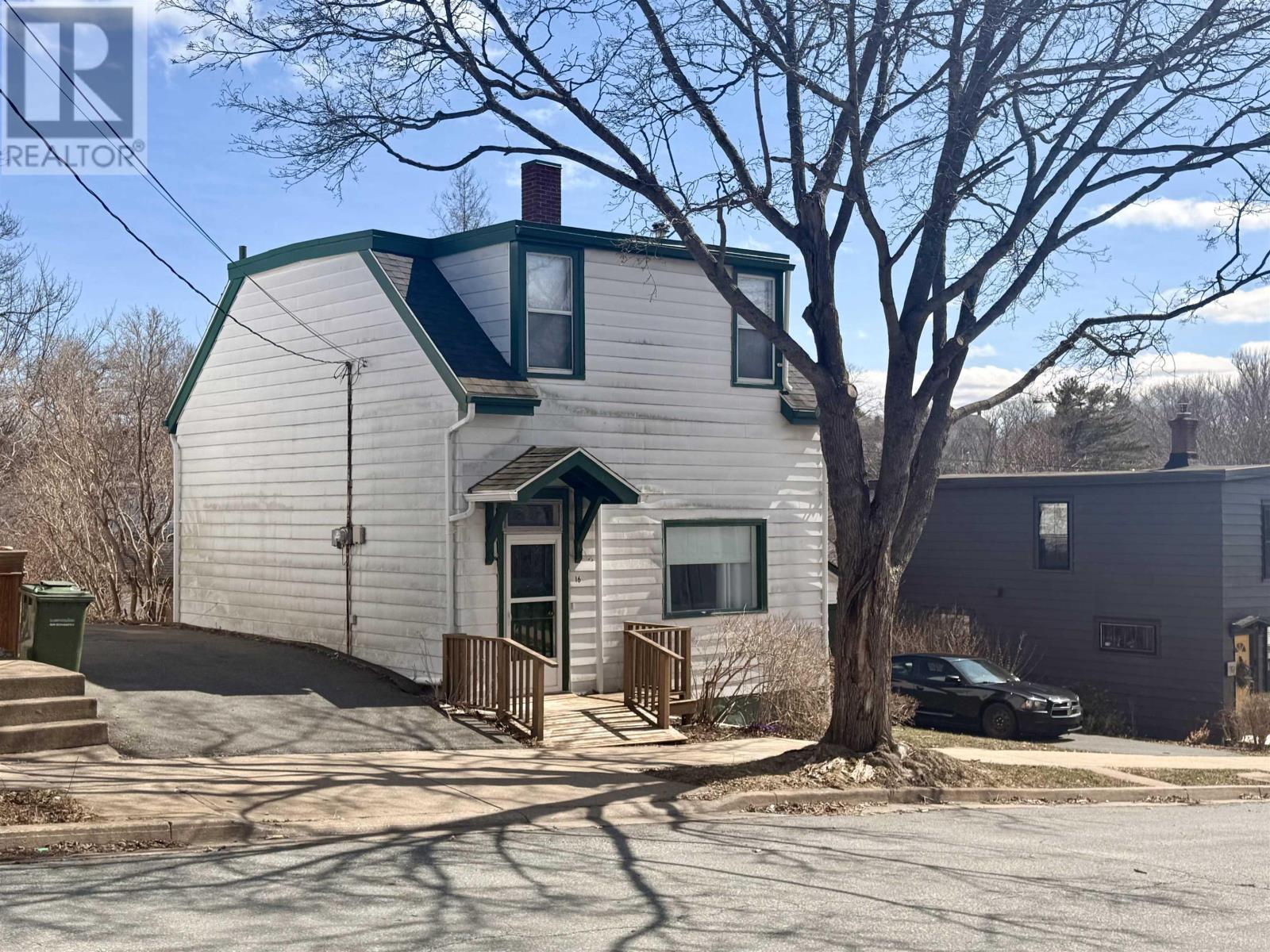 327 Portland Street, Dartmouth, Nova Scotia  B2Y 1K5 - Photo 3 - 202607637