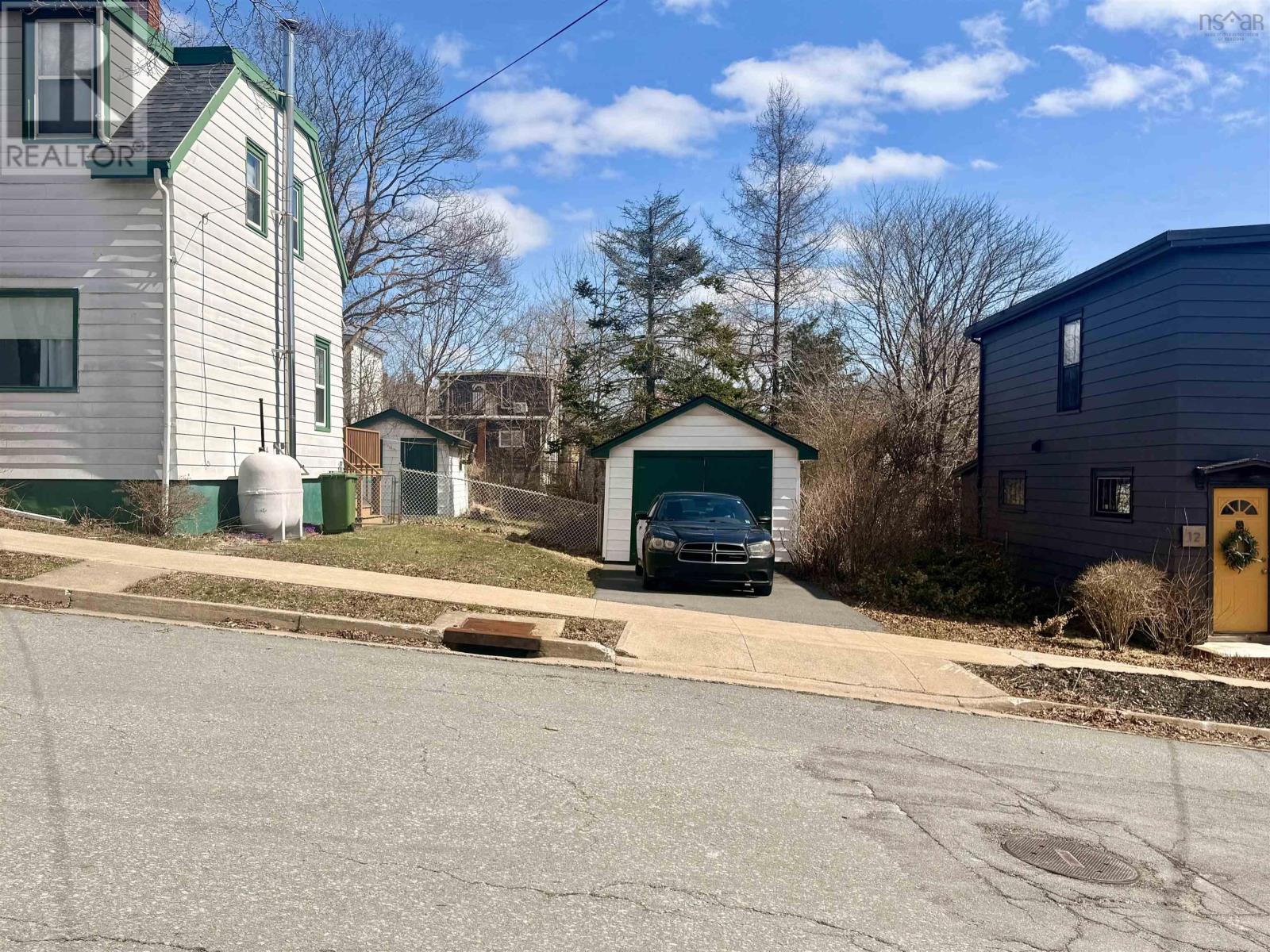 327 Portland Street, Dartmouth, Nova Scotia  B2Y 1K5 - Photo 5 - 202607637