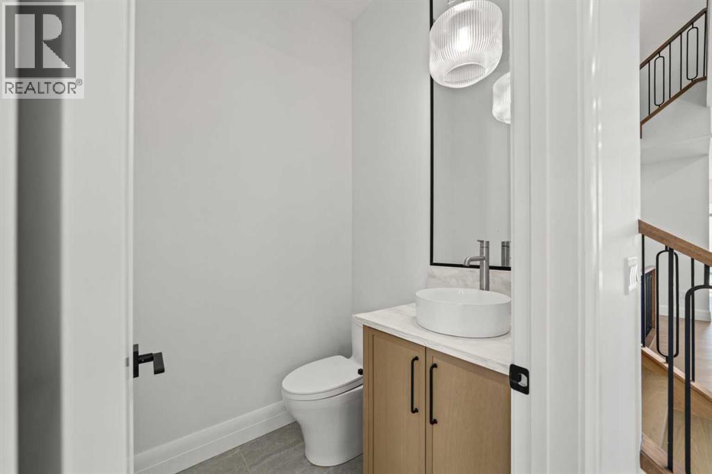 2407 4 Avenue NW, Calgary, Alberta  T2N 0P3 - Photo 7 - A2301518