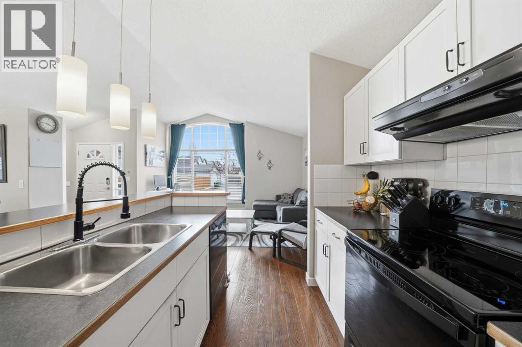 15 Cranberry Square Se, Calgary, Alberta  T3M 1J4 - Photo 10 - A2301535