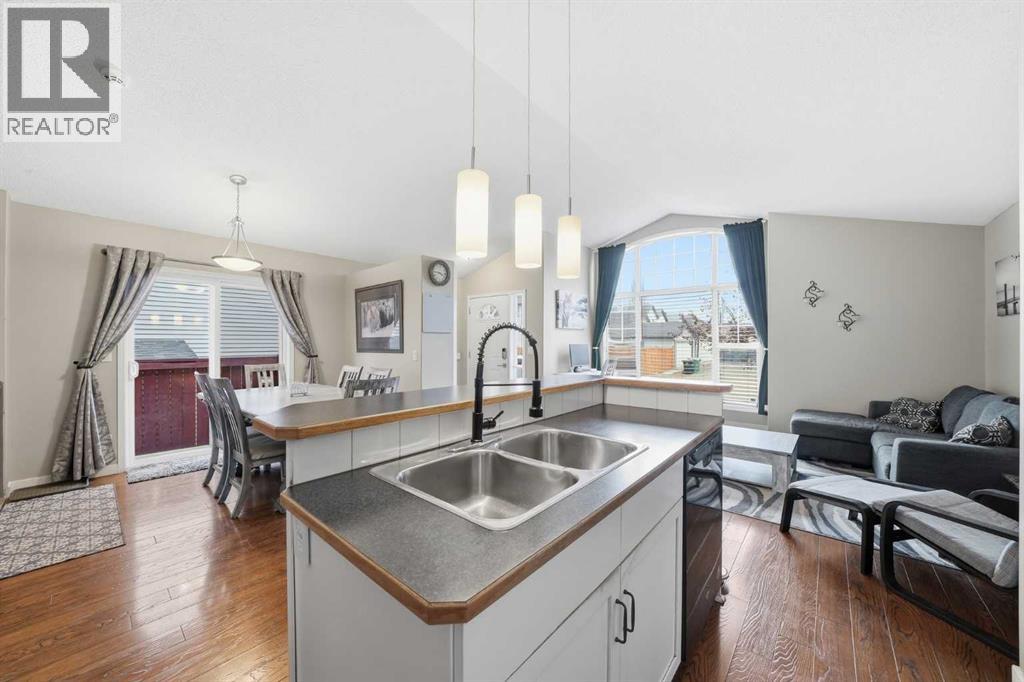 15 Cranberry Square Se, Calgary, Alberta  T3M 1J4 - Photo 11 - A2301535