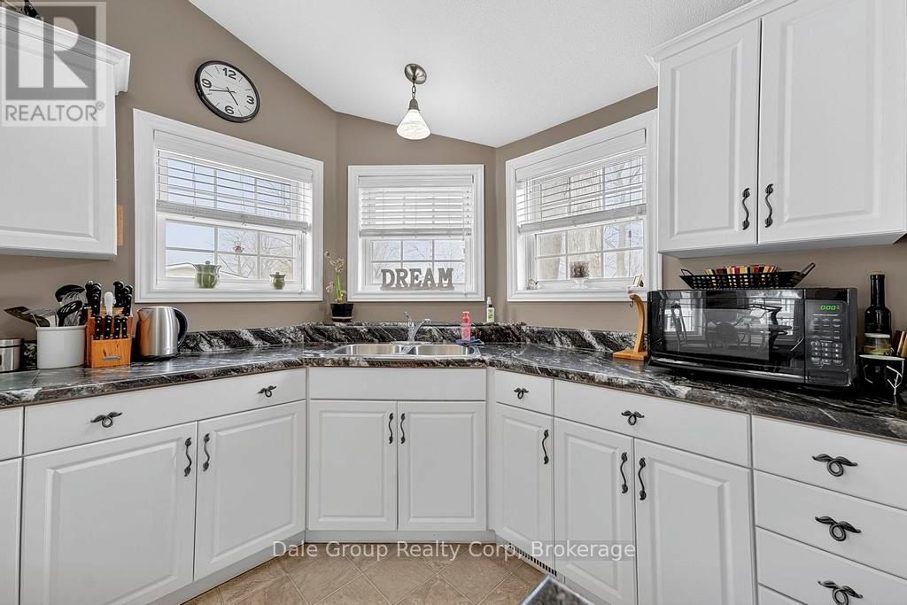 68 Cherokee Lane S, Ashfield-Colborne-Wawanosh, Ontario  N7A 3Y2 - Photo 12 - X13006918