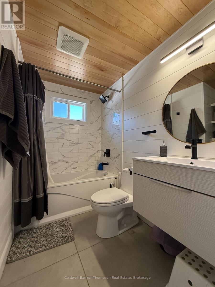 13 Yonge Street S, Huntsville, Ontario  P1H 1W7 - Photo 17 - X13007060