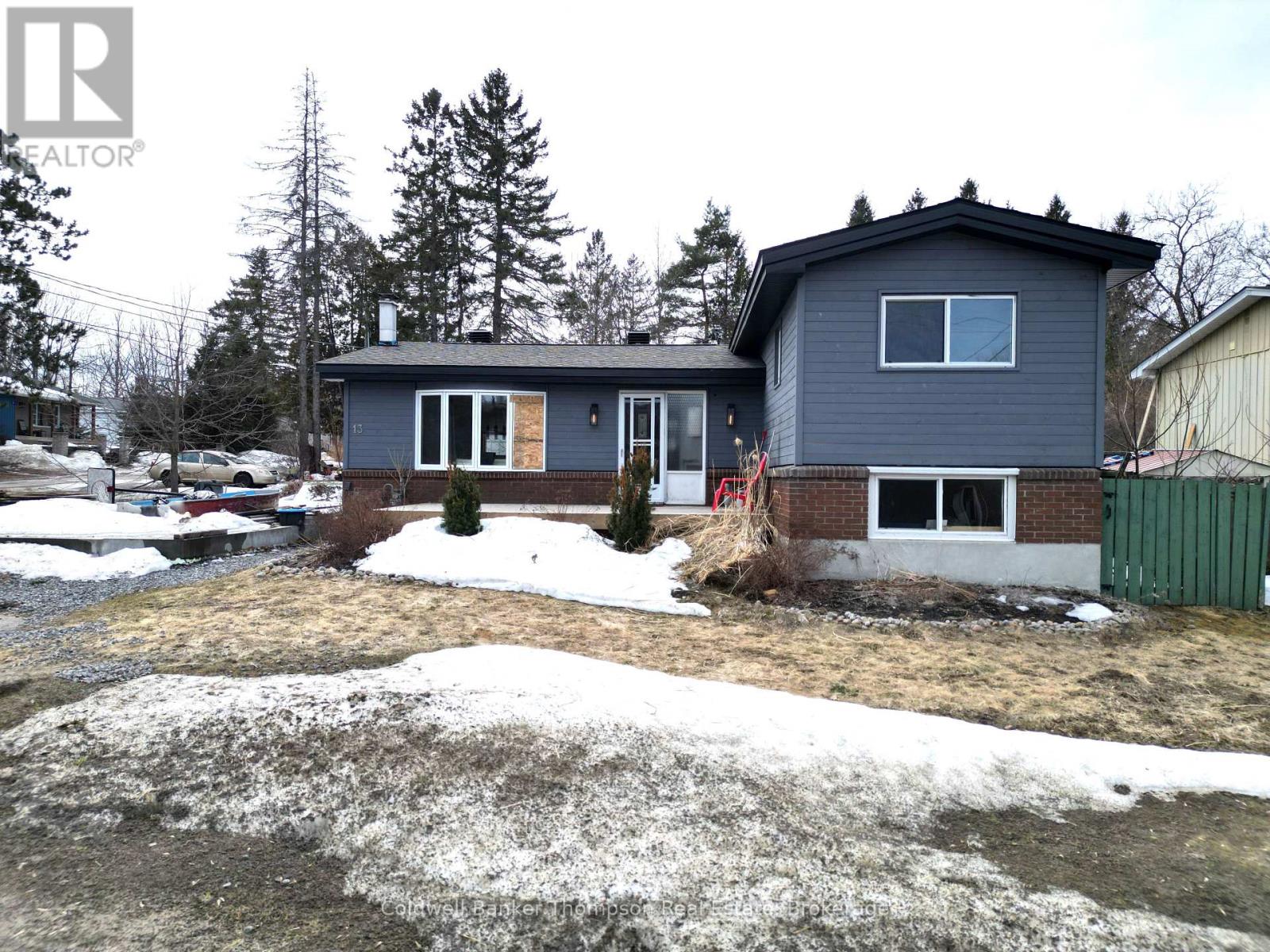 13 Yonge Street S, Huntsville, Ontario  P1H 1W7 - Photo 4 - X13007060