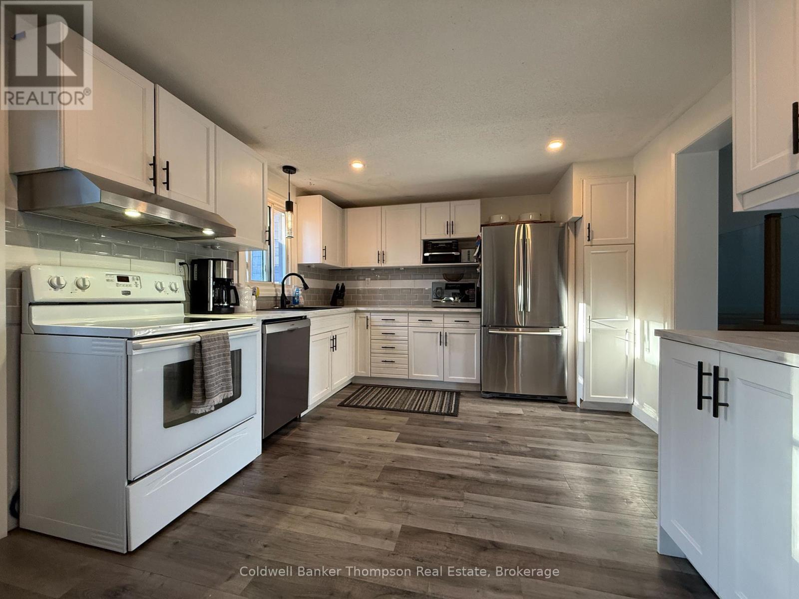 13 Yonge Street S, Huntsville, Ontario  P1H 1W7 - Photo 9 - X13007060