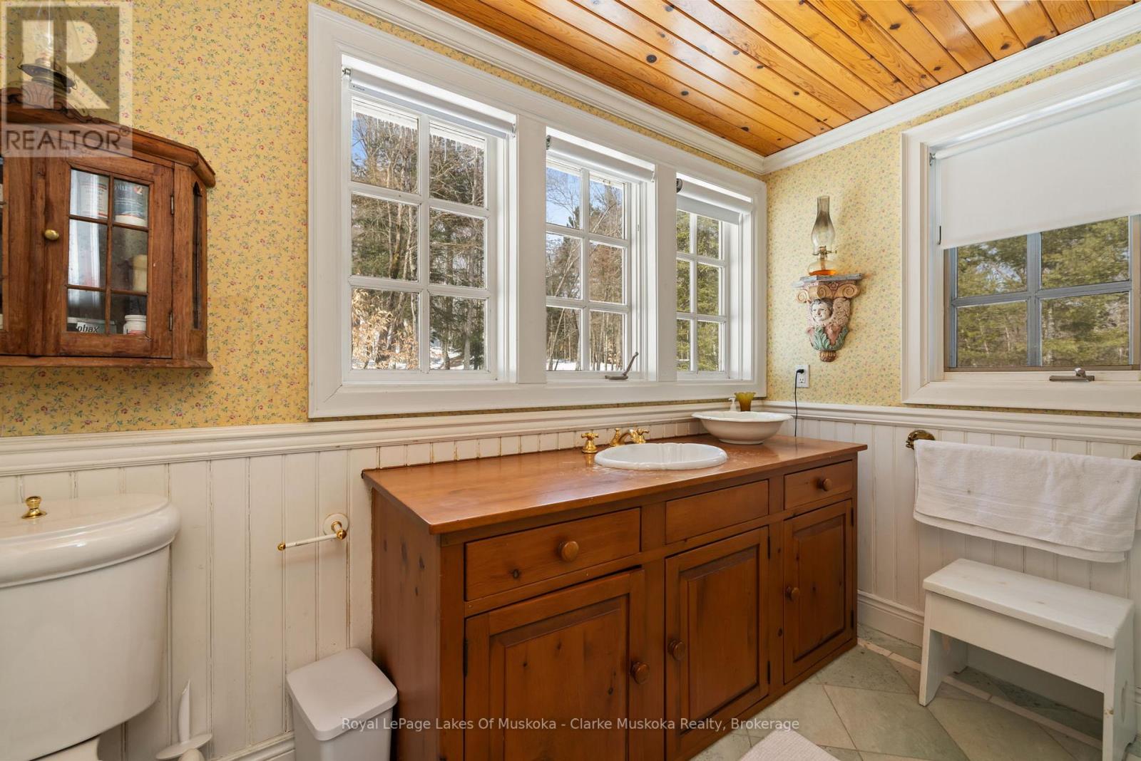 250 Clear Lake Road, Seguin, Ontario  P2A 2W8 - Photo 18 - X13007084