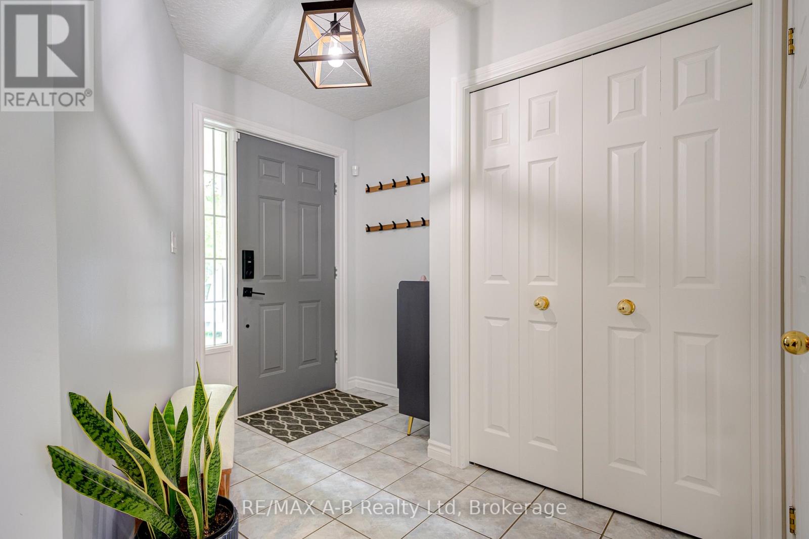 430 Brunswick Street N, Stratford, Ontario  N5A 3N4 - Photo 3 - X13007214