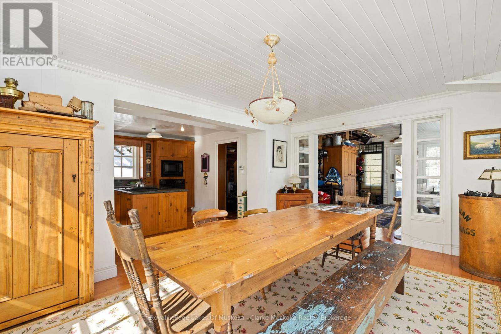 250 & 252 Clear Lake Road, Seguin, Ontario  P2A 2W8 - Photo 10 - X13007248