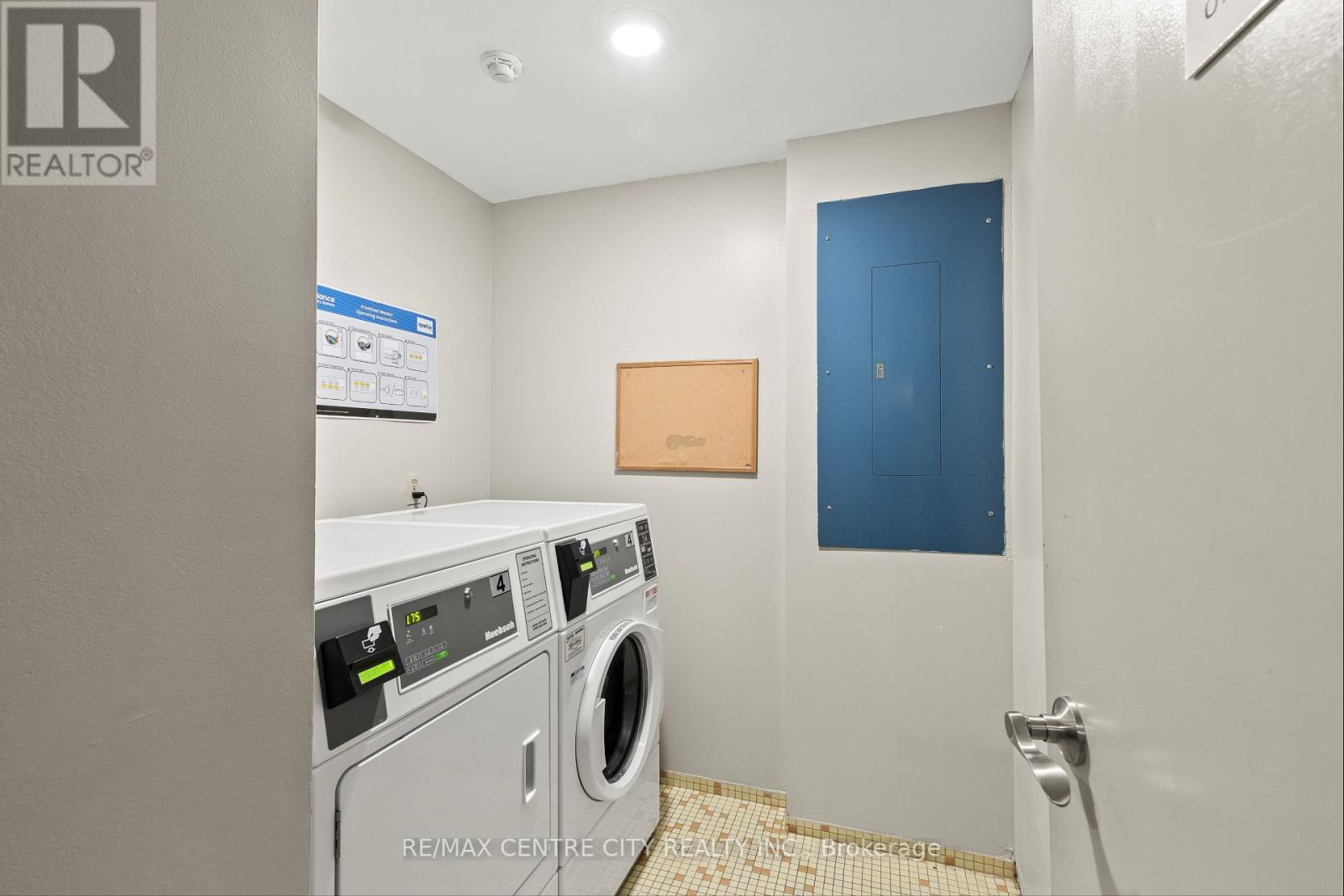 Photo 17 of 19 for 407 - 1100 Jalna Boulevard