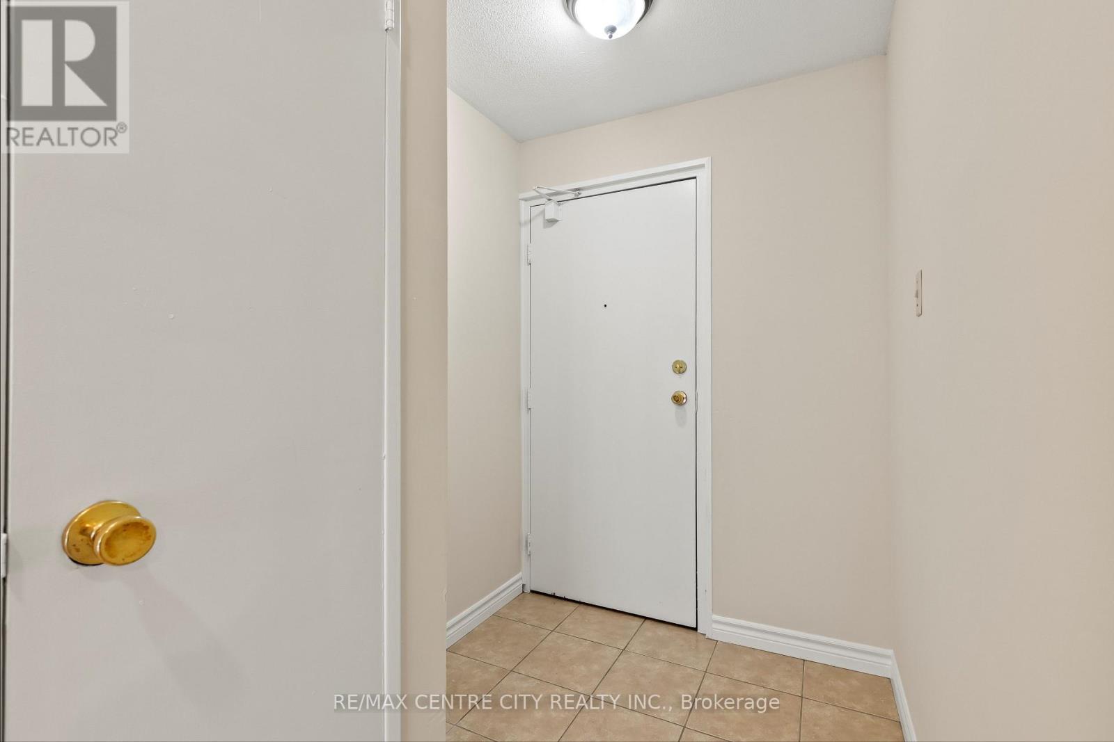 Photo 6 of 19 for 407 - 1100 Jalna Boulevard