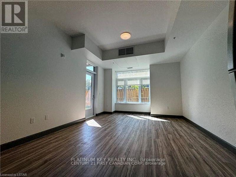 207 - 22645 Adelaide Road, Strathroy-Caradoc, Ontario  N0L 1W0 - Photo 4 - X13007160