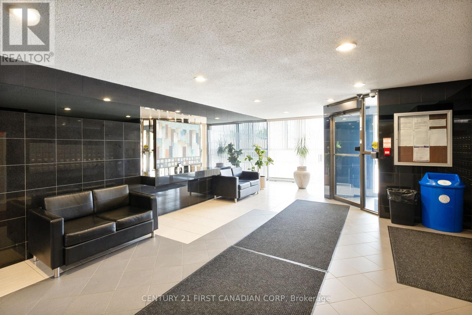 Photo 28 of 29 for 801 - 127 Belmont Drive