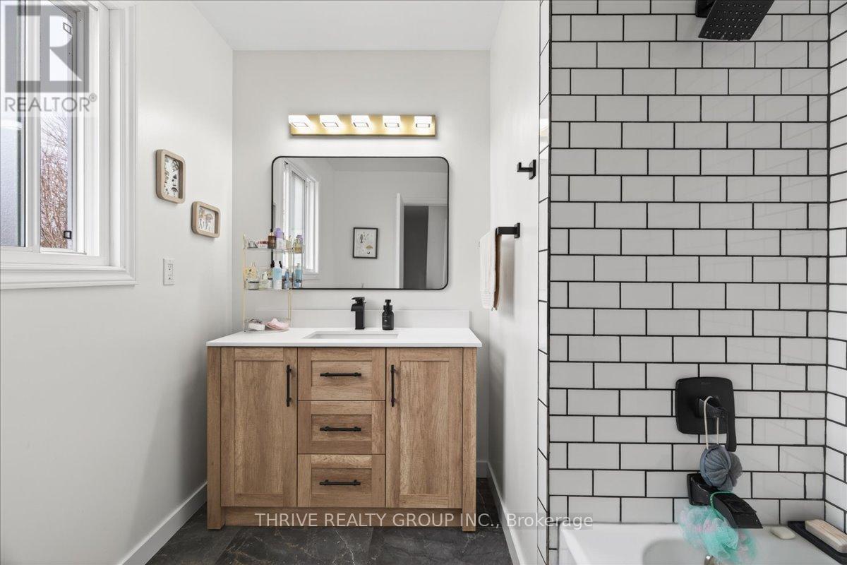 19 Kendall Court, London North, Ontario  N5X 1E4 - Photo 25 - X13007210