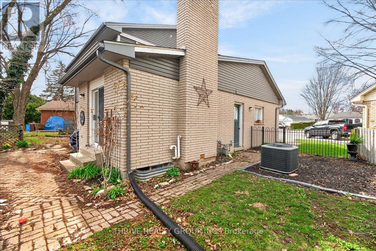 19 Kendall Court, London North, Ontario  N5X 1E4 - Photo 49 - X13007210