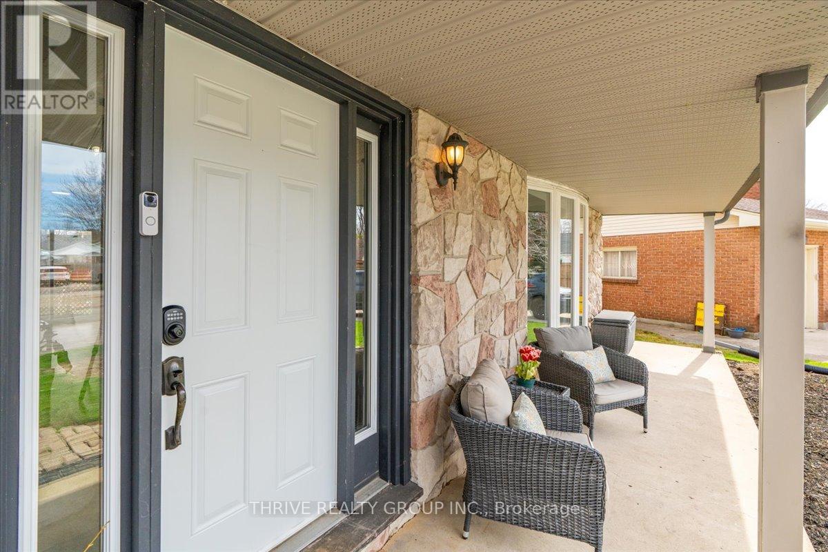 19 Kendall Court, London North, Ontario  N5X 1E4 - Photo 6 - X13007210