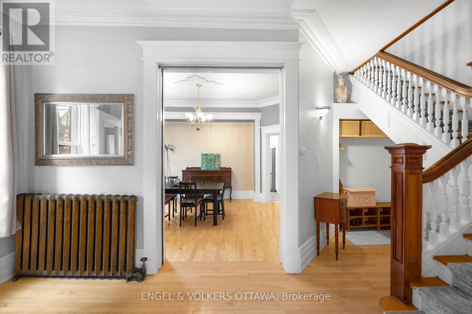 553 Gilmour Street, Ottawa, Ontario  K1R 5L5 - Photo 12 - X13007064