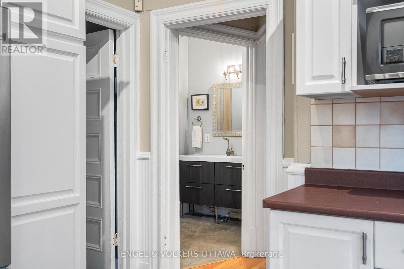 553 Gilmour Street, Ottawa, Ontario  K1R 5L5 - Photo 18 - X13007064