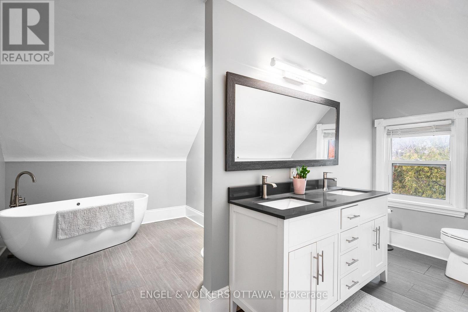 553 Gilmour Street, Ottawa, Ontario  K1R 5L5 - Photo 43 - X13007064