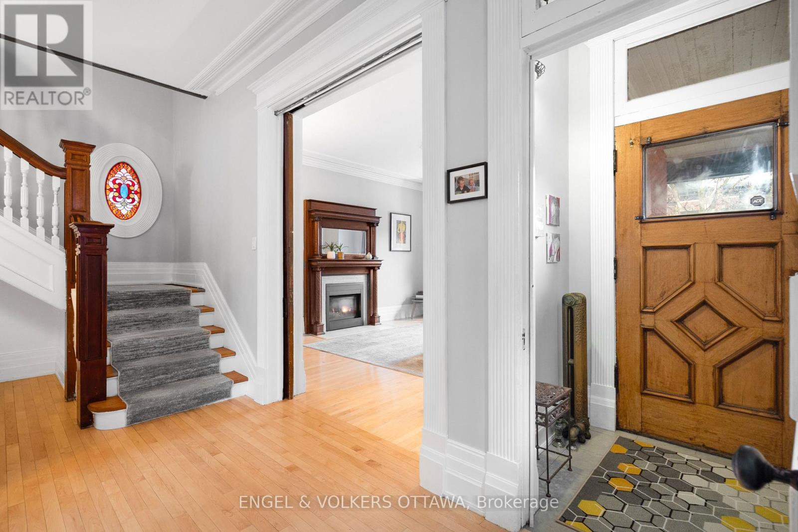 553 Gilmour Street, Ottawa, Ontario  K1R 5L5 - Photo 5 - X13007064