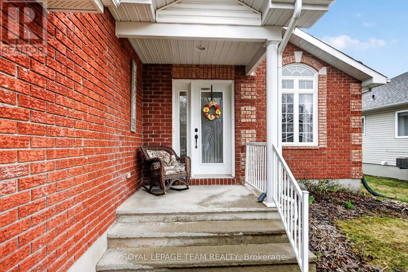 75 Renoir Drive, Russell, Ontario  K0A 1W0 - Photo 3 - X13007256