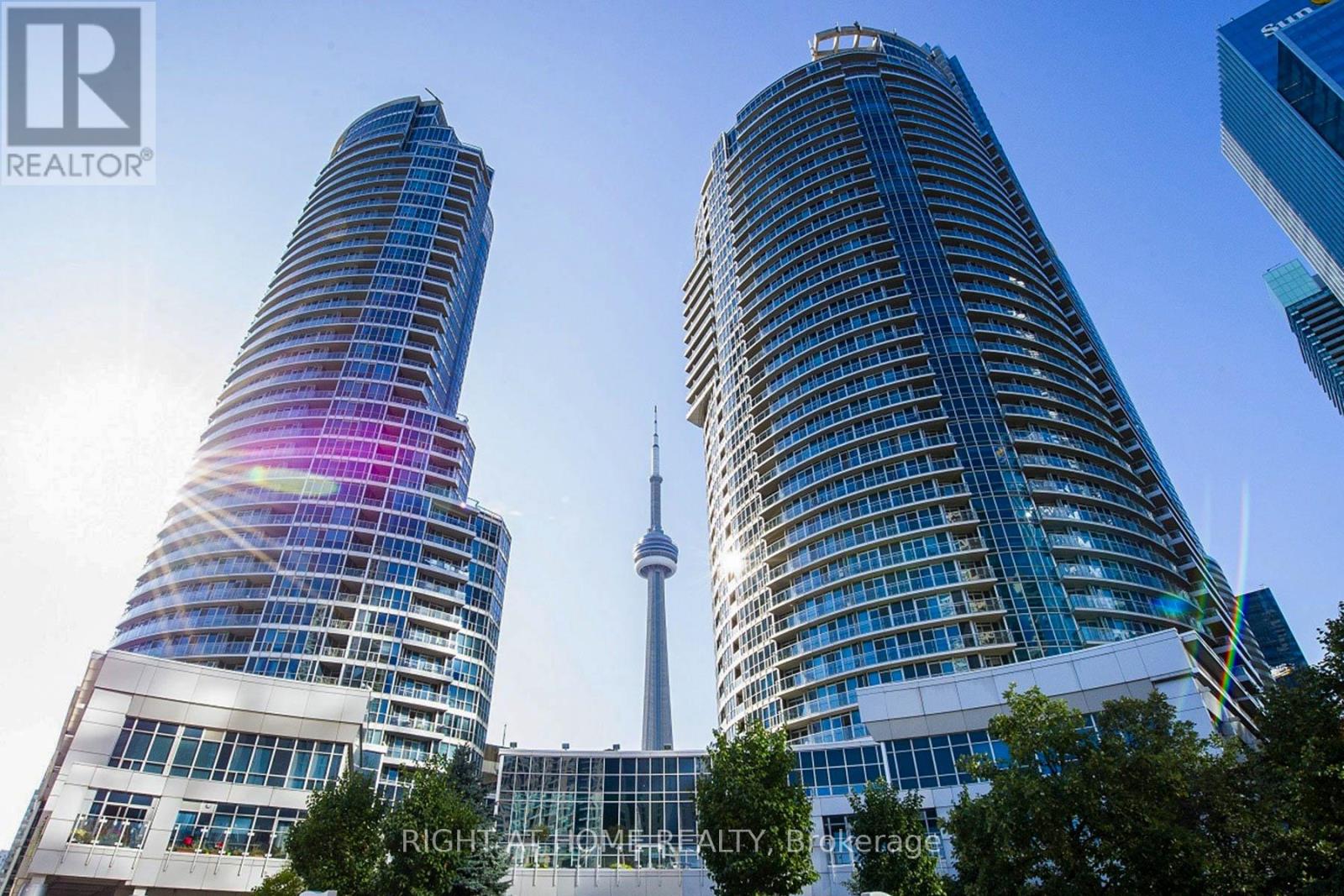 1910 - 218 QUEENS QUAY W, Toronto, Ontario