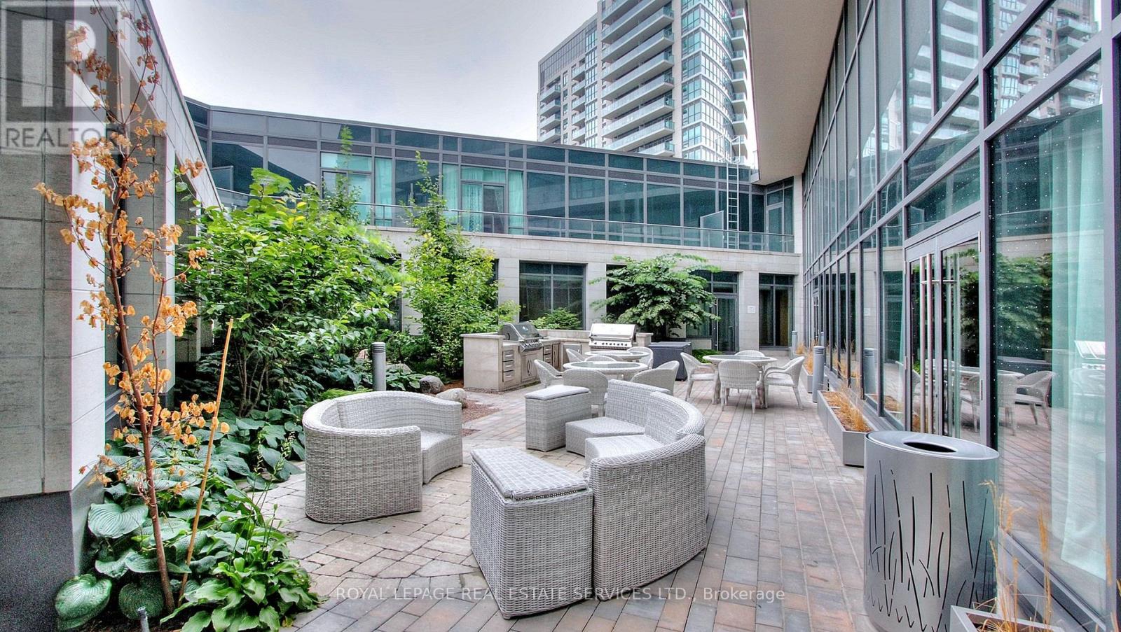 813 - 160 Vanderhoof Avenue, Toronto, Ontario  M4G 0B7 - Photo 14 - C13007002