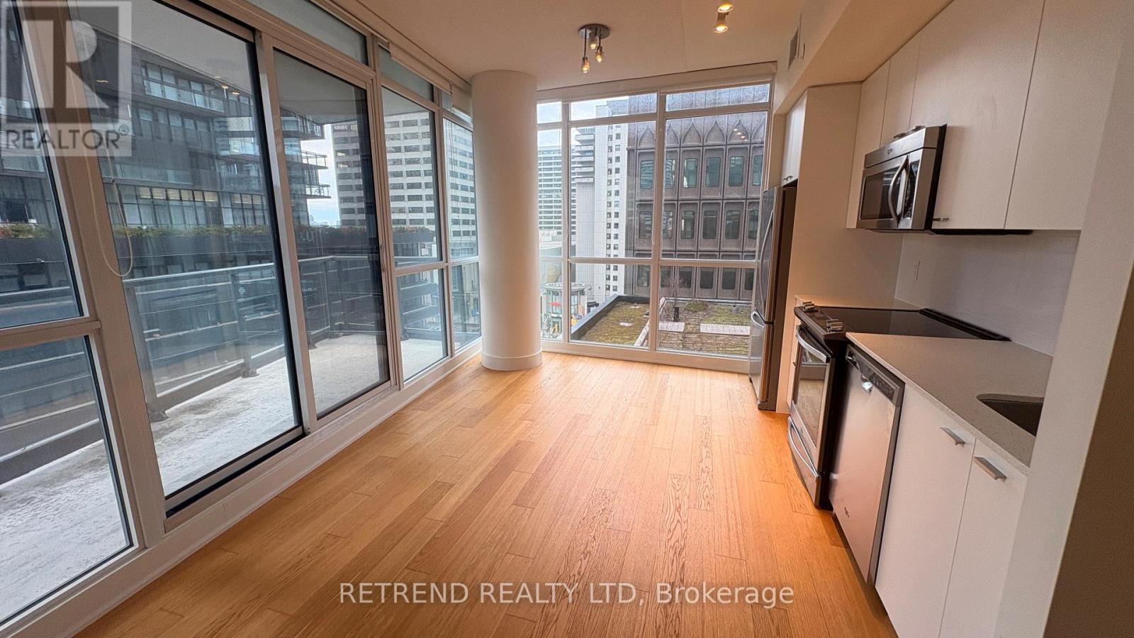 802 - 30 Roehmapton Avenue, Toronto, Ontario  M4P 0B9 - Photo 12 - C13007018