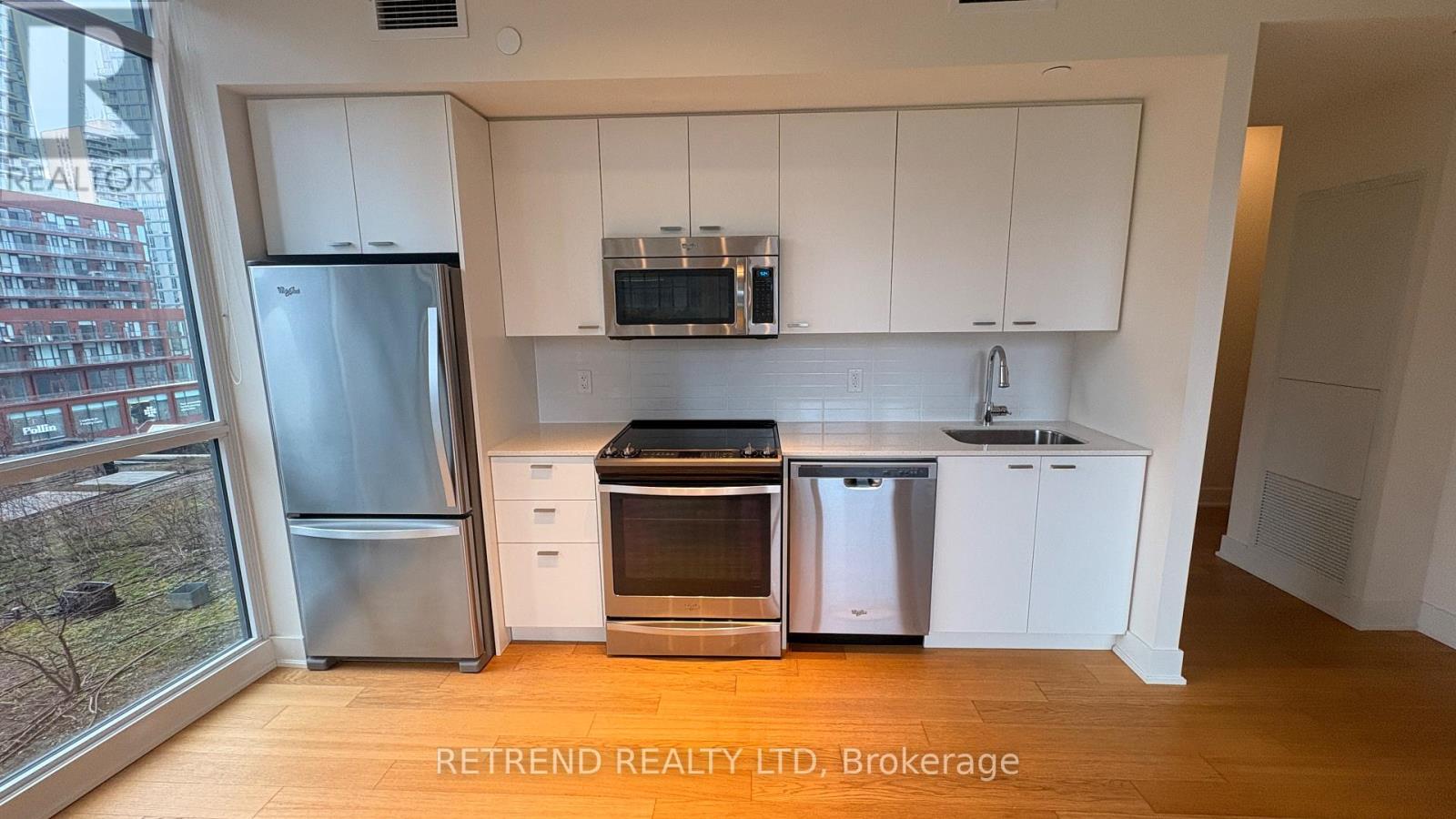 802 - 30 Roehmapton Avenue, Toronto, Ontario  M4P 0B9 - Photo 15 - C13007018