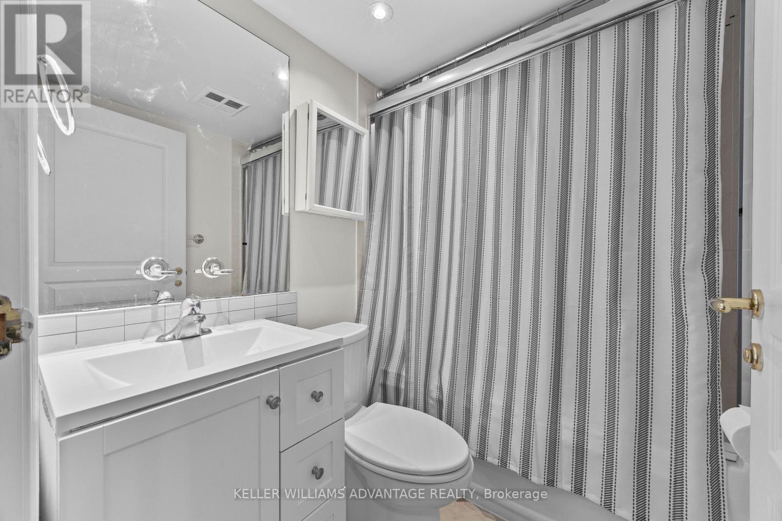 703 - 100 Hayden Street, Toronto, Ontario  M4Y 3C7 - Photo 13 - C13007068