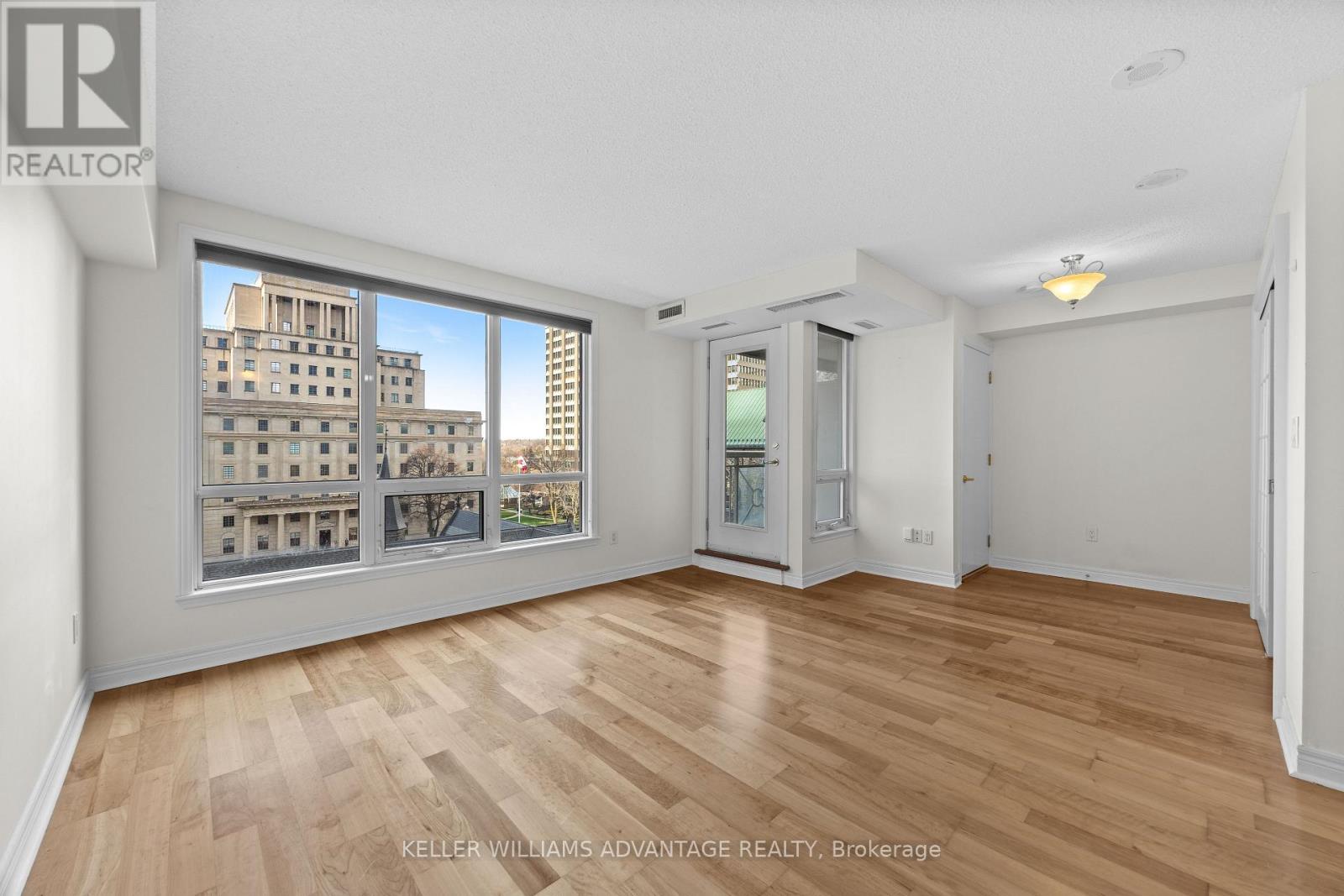 703 - 100 Hayden Street, Toronto, Ontario  M4Y 3C7 - Photo 2 - C13007068