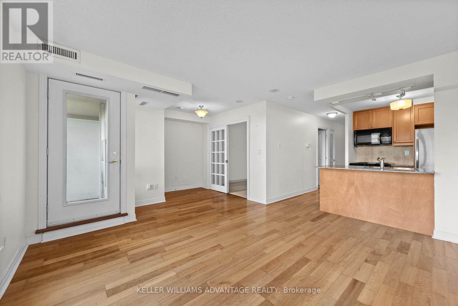 703 - 100 Hayden Street, Toronto, Ontario  M4Y 3C7 - Photo 4 - C13007068