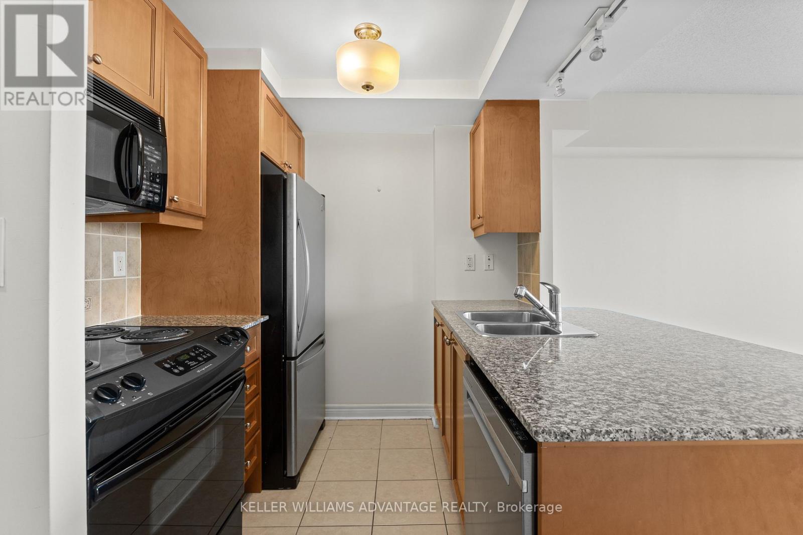 703 - 100 Hayden Street, Toronto, Ontario  M4Y 3C7 - Photo 7 - C13007068