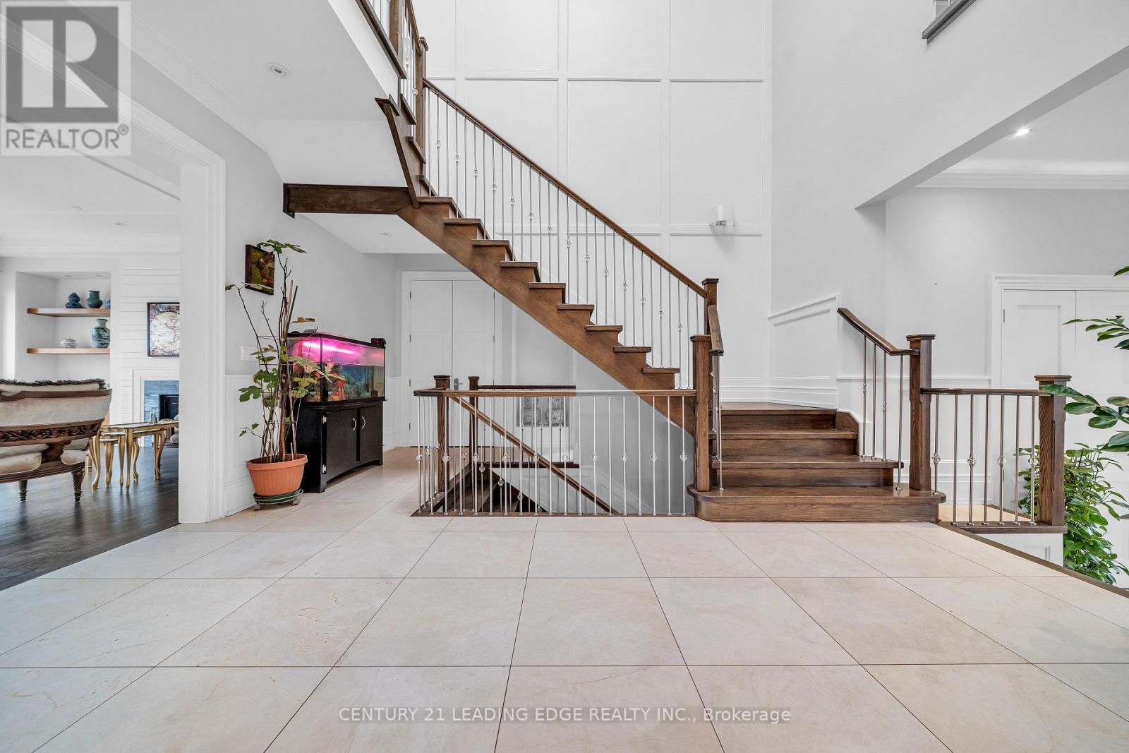 256 Park Home Avenue, Toronto, Ontario  M2R 1A3 - Photo 12 - C13007118