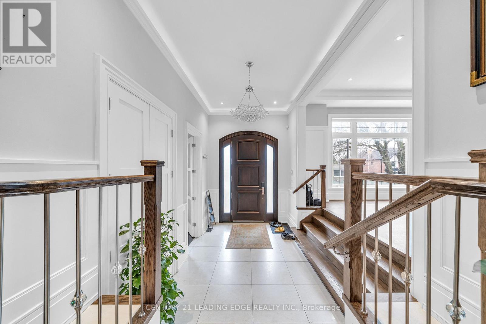 256 Park Home Avenue, Toronto, Ontario  M2R 1A3 - Photo 13 - C13007118