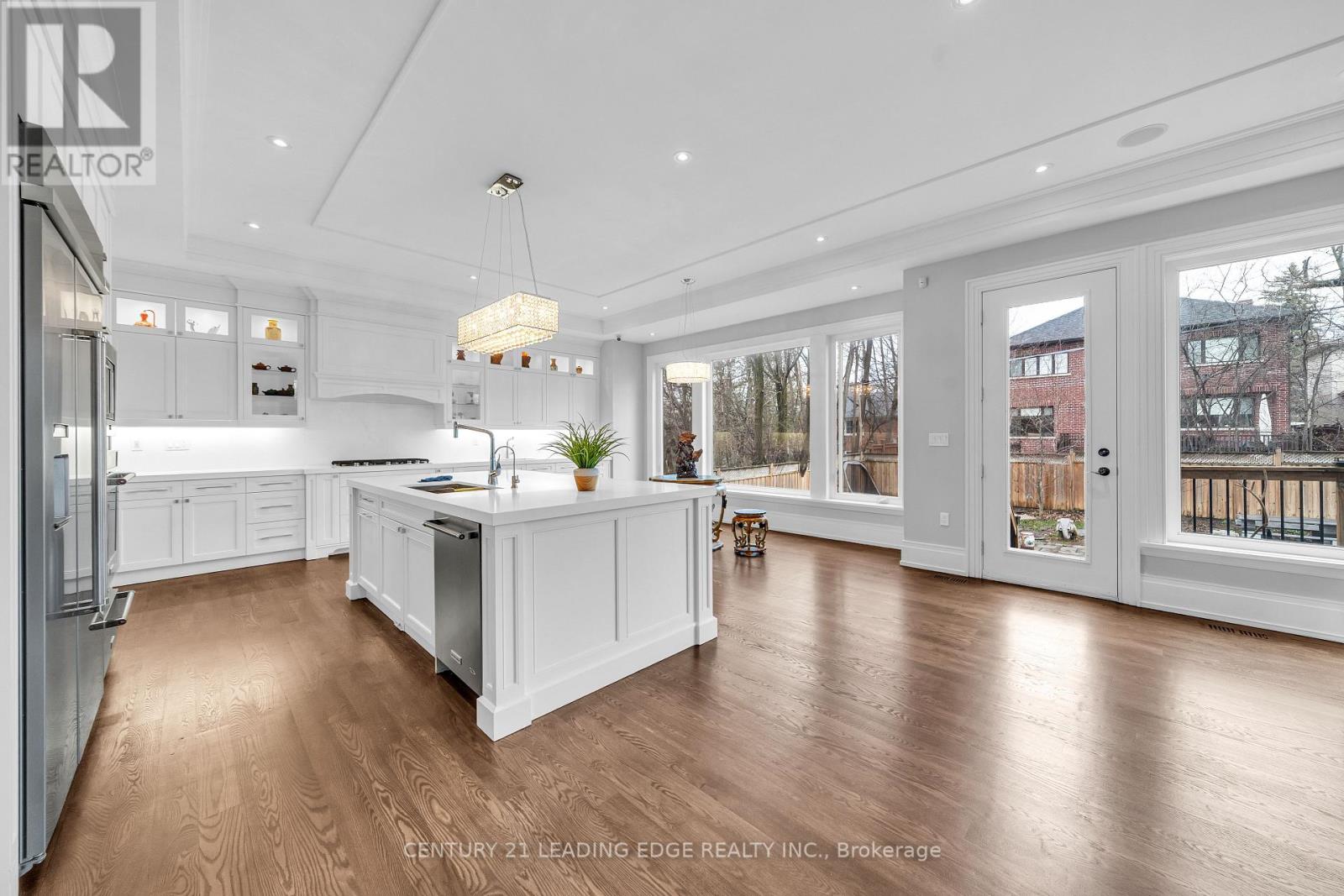 256 Park Home Avenue, Toronto, Ontario  M2R 1A3 - Photo 21 - C13007118