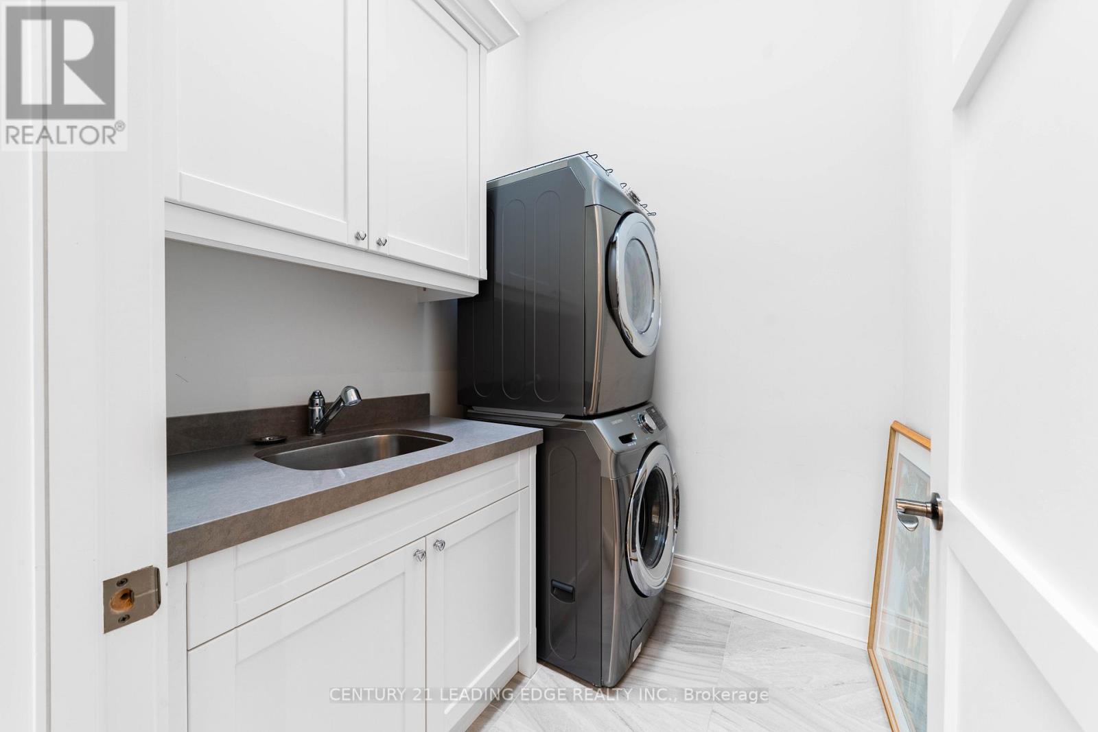 256 Park Home Avenue, Toronto, Ontario  M2R 1A3 - Photo 36 - C13007118