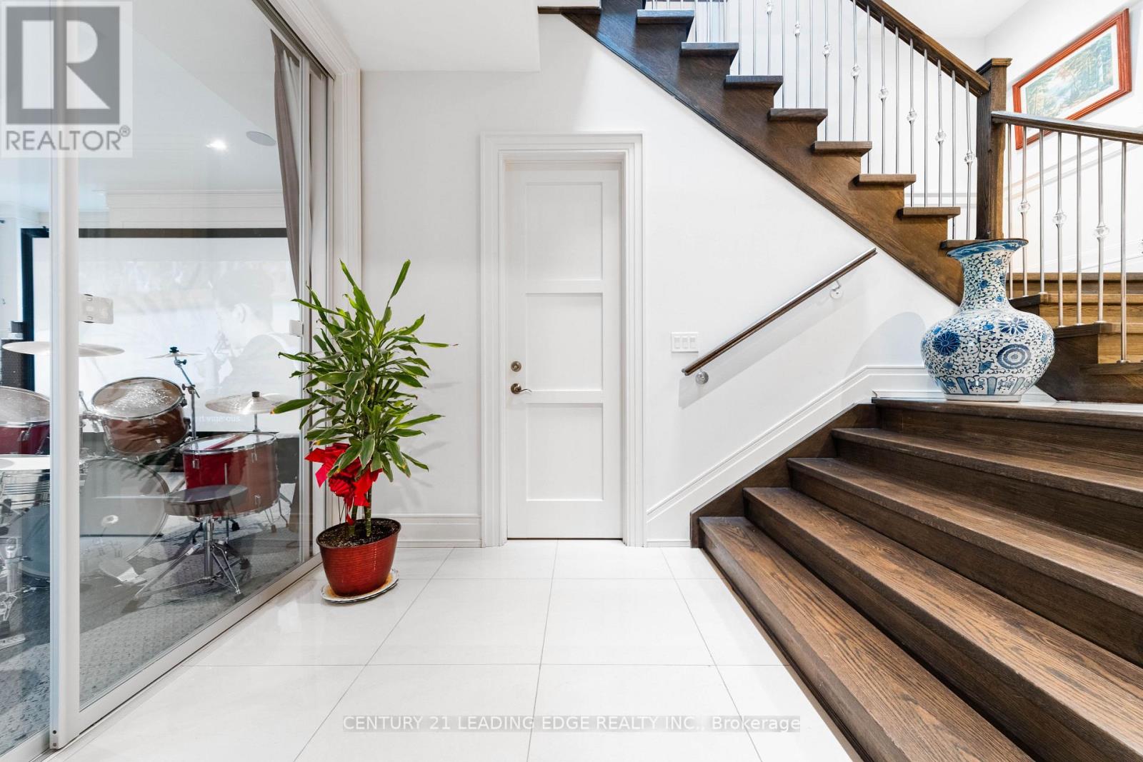 256 Park Home Avenue, Toronto, Ontario  M2R 1A3 - Photo 46 - C13007118