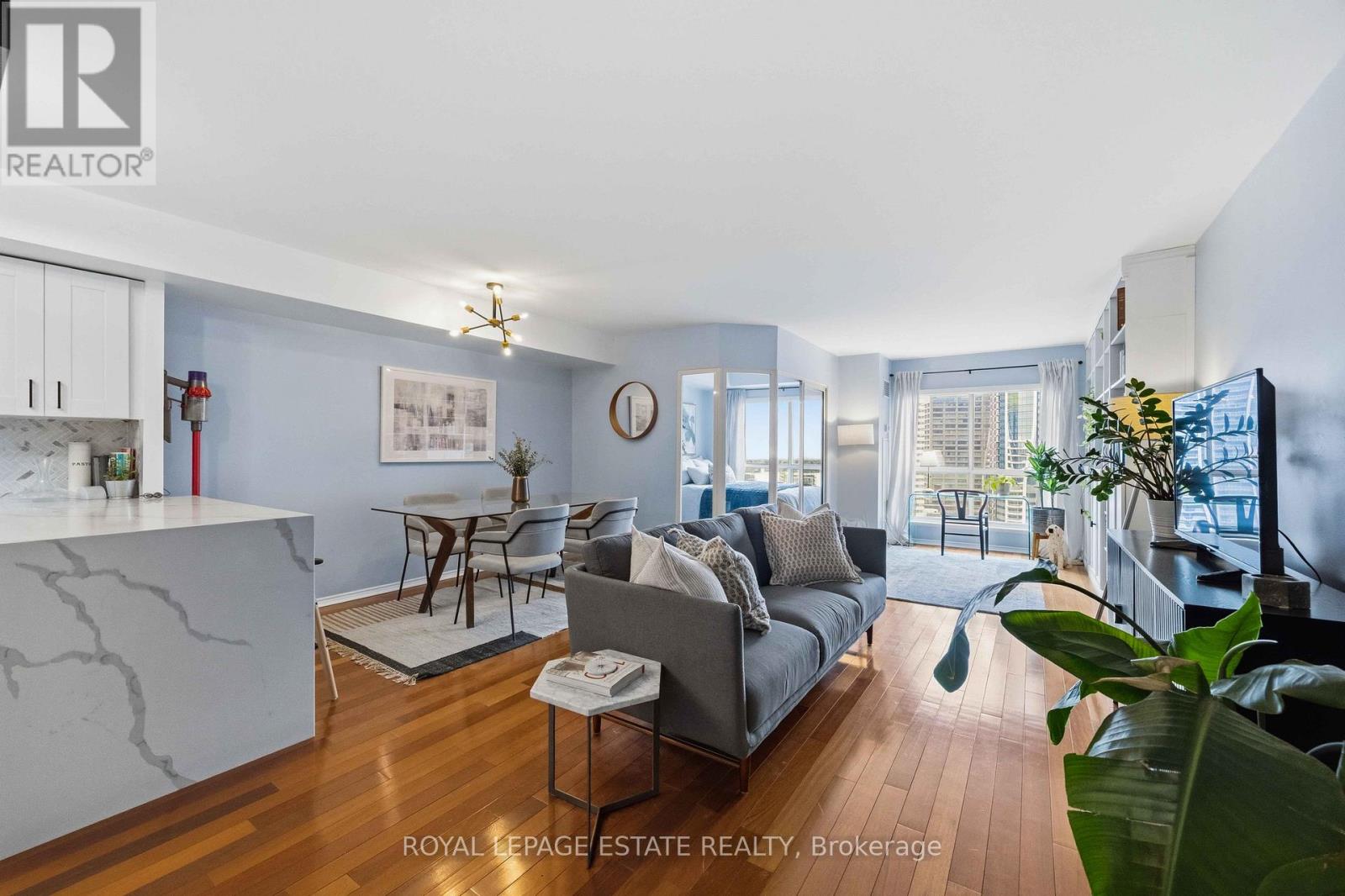 2118 - 25 THE ESPLANADE, Toronto, Ontario