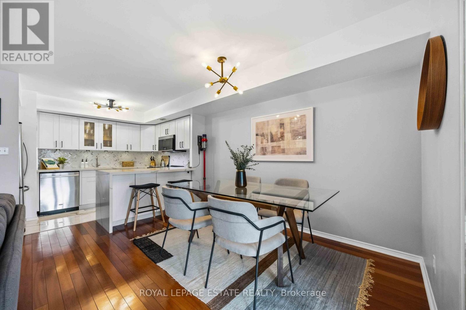 2118 - 25 The Esplanade, Toronto, Ontario  M5E 1W5 - Photo 17 - C13007158