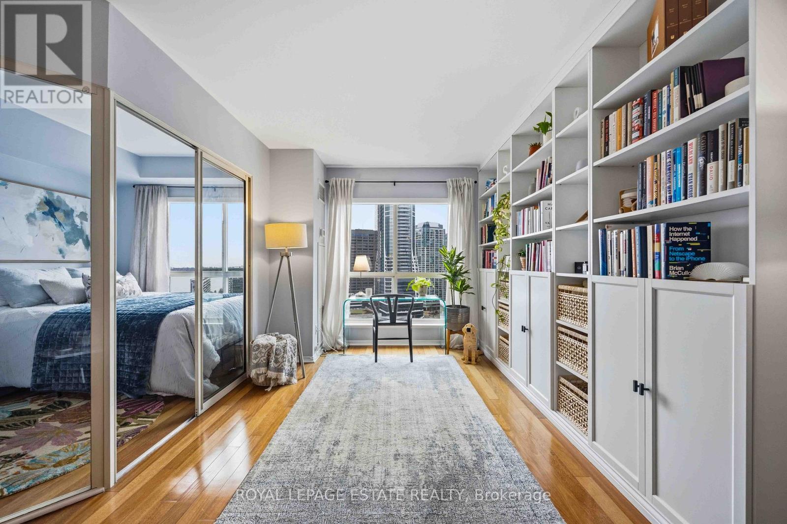 2118 - 25 The Esplanade, Toronto, Ontario  M5E 1W5 - Photo 19 - C13007158