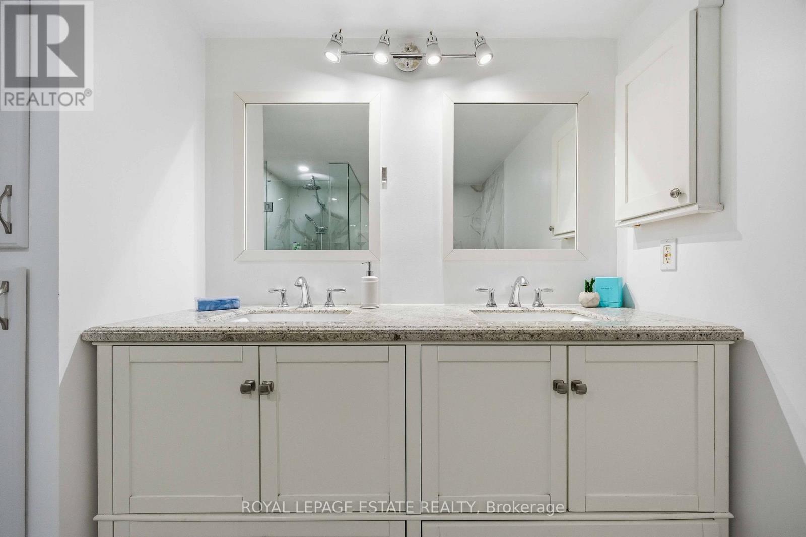 2118 - 25 The Esplanade, Toronto, Ontario  M5E 1W5 - Photo 31 - C13007158