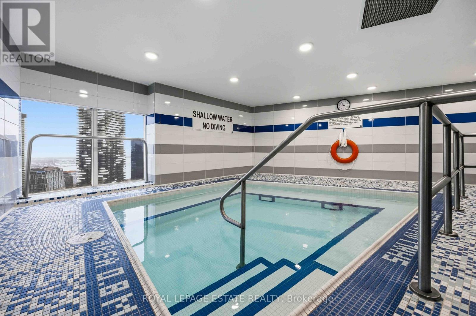 2118 - 25 The Esplanade, Toronto, Ontario  M5E 1W5 - Photo 37 - C13007158